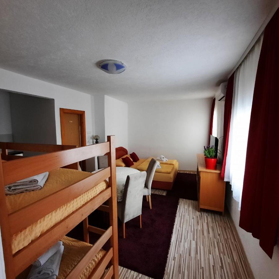 Guest House Nana Mostar Ngoại thất bức ảnh