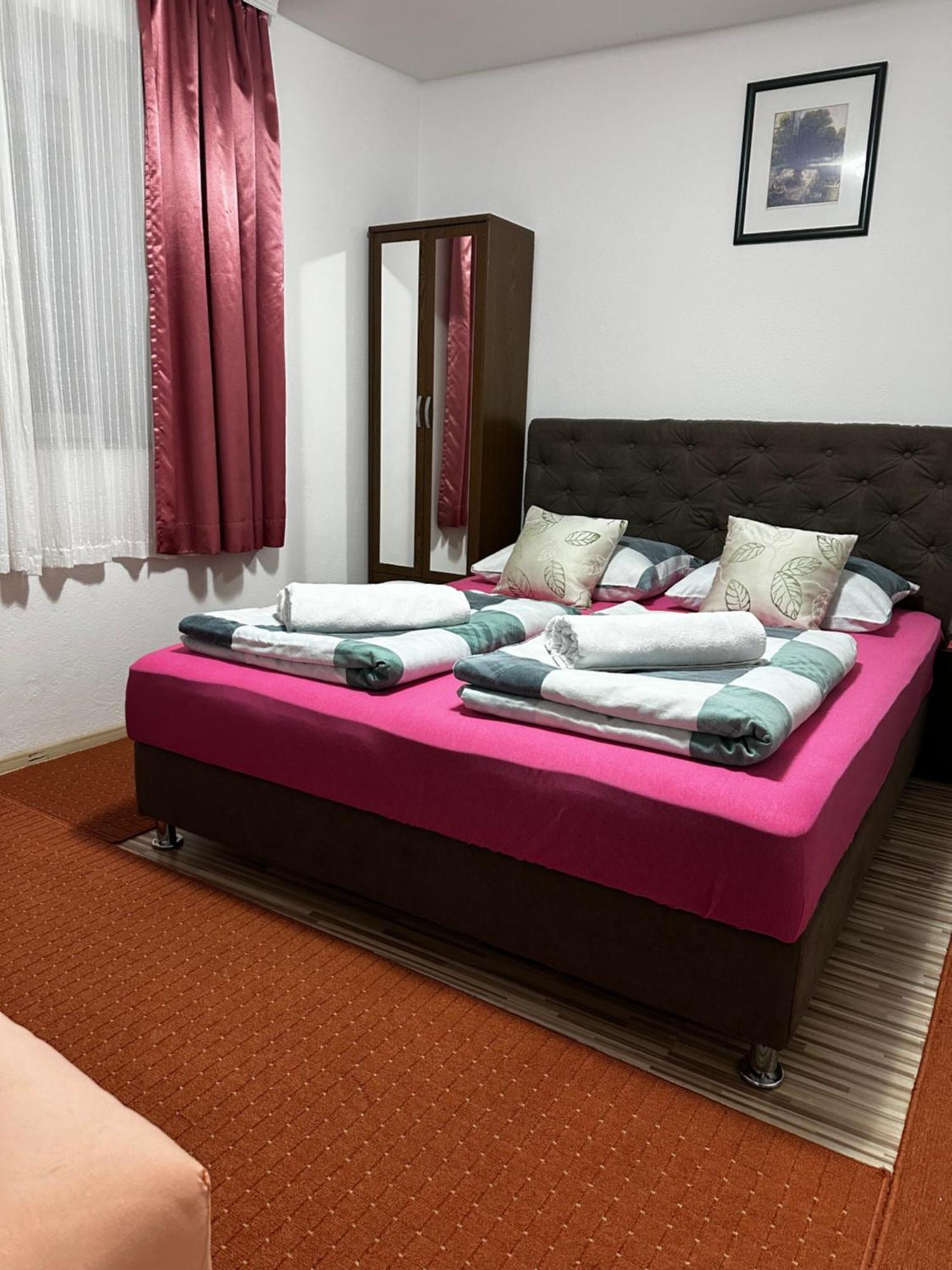 Guest House Nana Mostar Ngoại thất bức ảnh