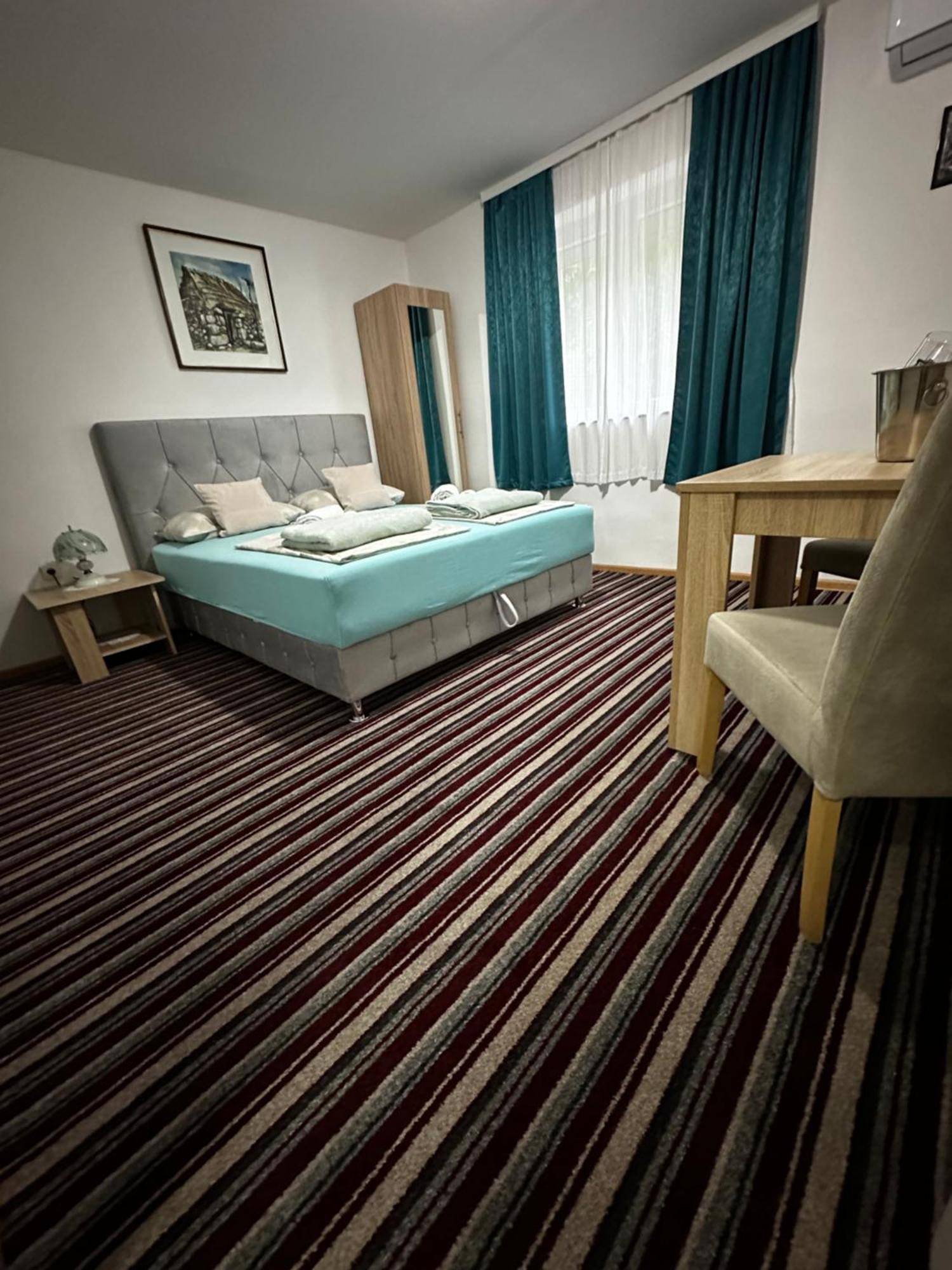 Guest House Nana Mostar Ngoại thất bức ảnh